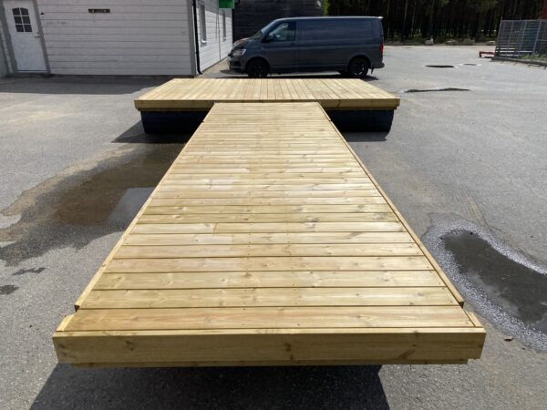 Landgång L5500xB1500mm impregnerad med 2 flytpontoner