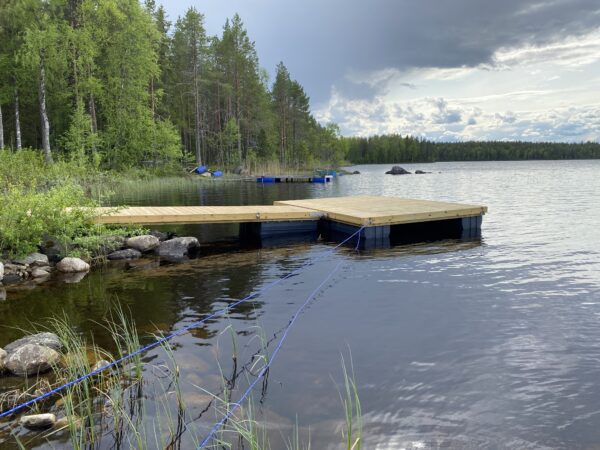 Landgång L5500xB1500mm impregnerad med 2 flytpontoner - Bild 4